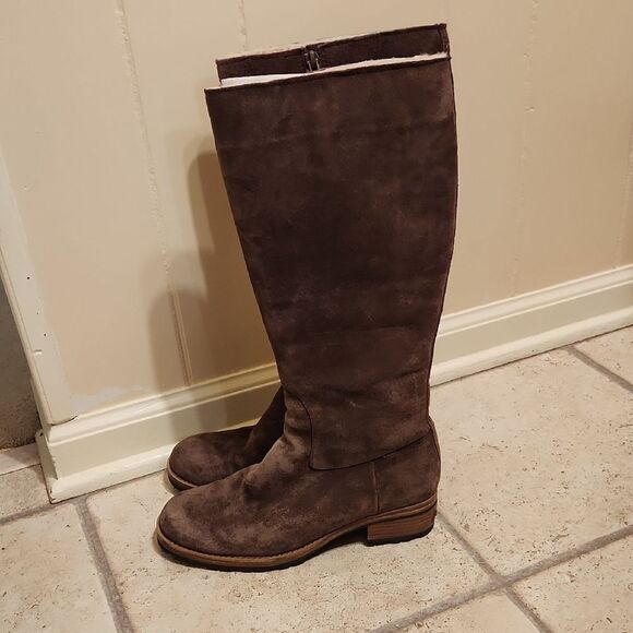 Ugg "Broome" Dark Brown Suede Tall Boots w/ Shearling Lining Size 7.5 - Picture 1 of 12
